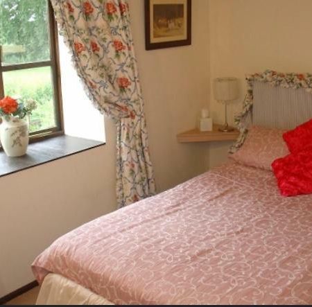 Forge Cottage Merton  Esterno foto